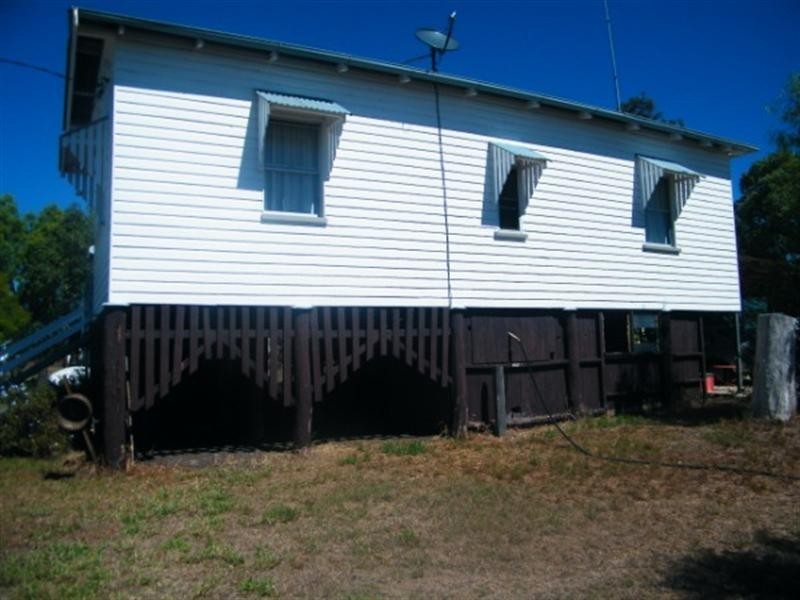 9 Bell Street, Dulacca QLD 4425