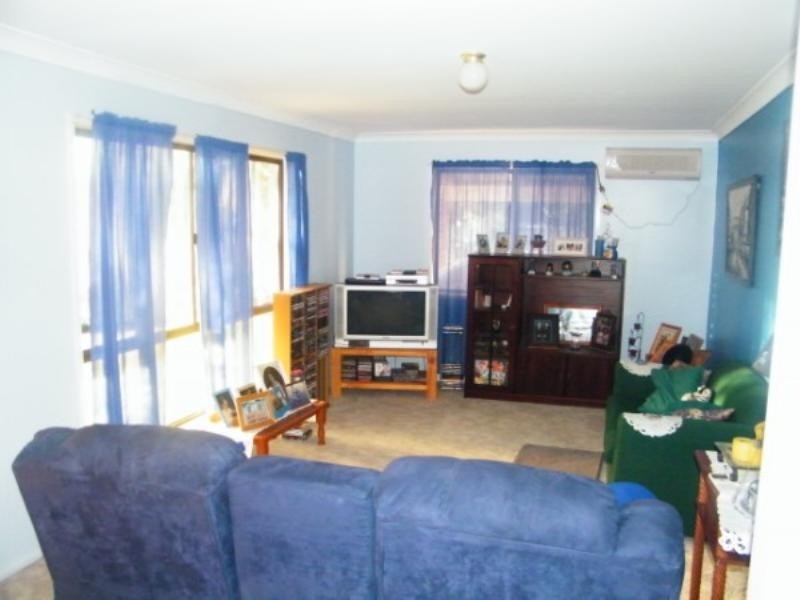 10 Scouller Street, Chinchilla QLD 4413