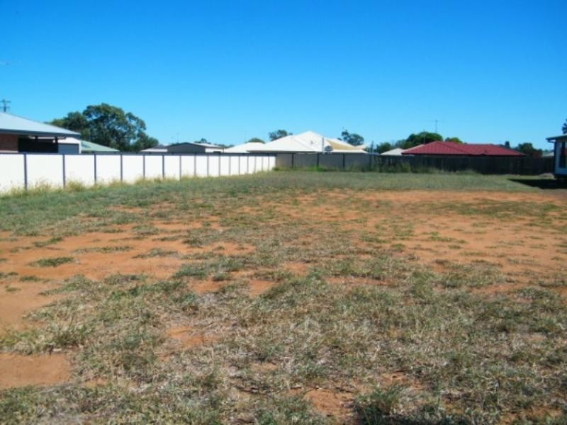 50 Windmill Road, Chinchilla QLD 4413