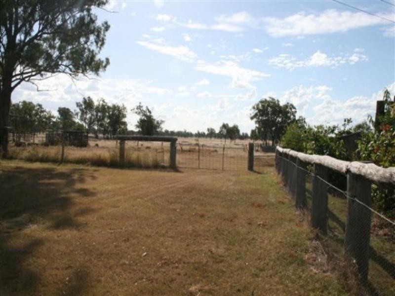 013 McKnights Road, Chinchilla QLD 4413