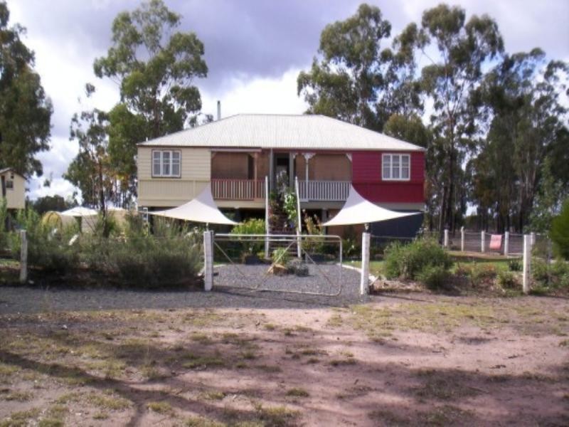 137 Wyalla Road, Chinchilla QLD 4413