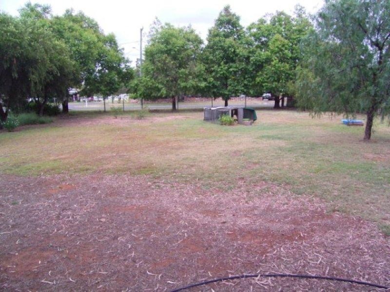 . Davis Street, Chinchilla QLD 4413