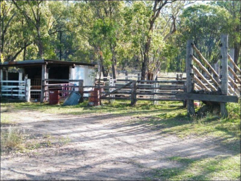 105 Mount Myrtle Road, Miles QLD 4415