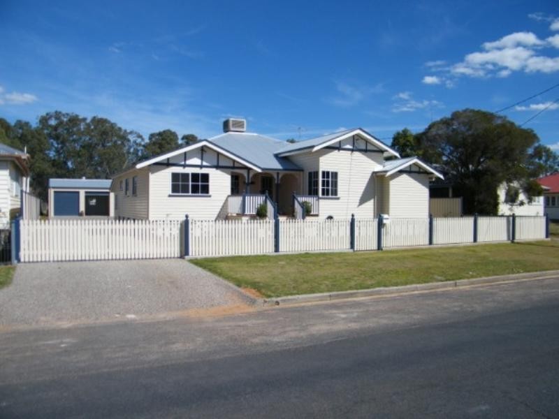 40 Hypatia Street, Chinchilla QLD 4413