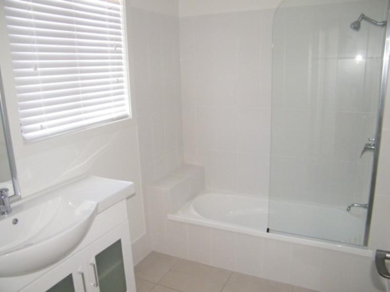 Unit 2 46 Hypatia Street, Chinchilla QLD 4413