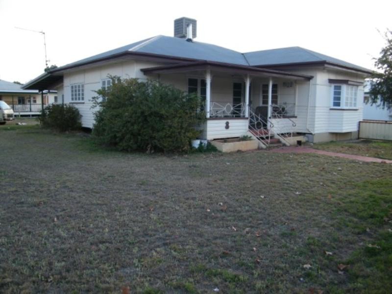 8 Inverai Road, Chinchilla QLD 4413