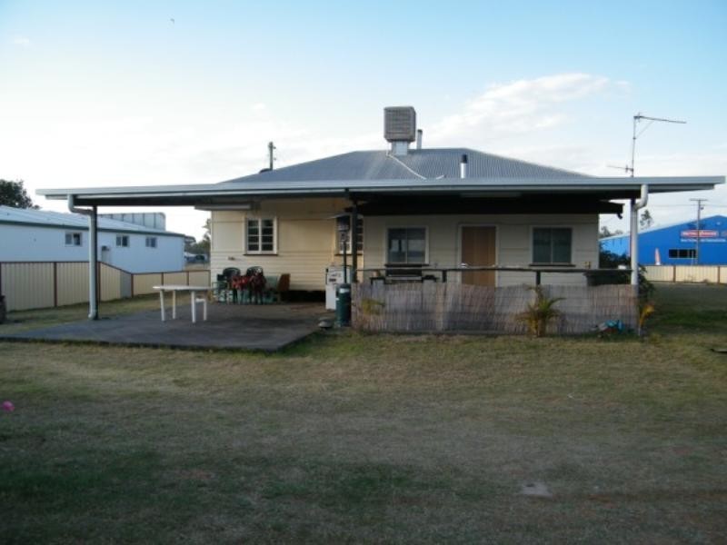 8 Inverai Road, Chinchilla QLD 4413