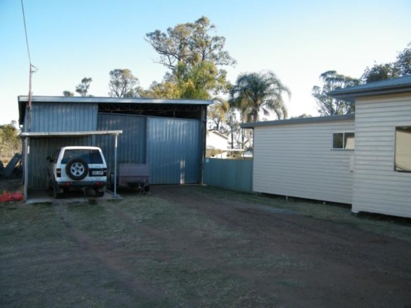 128 Murilla Street, Miles QLD 4415