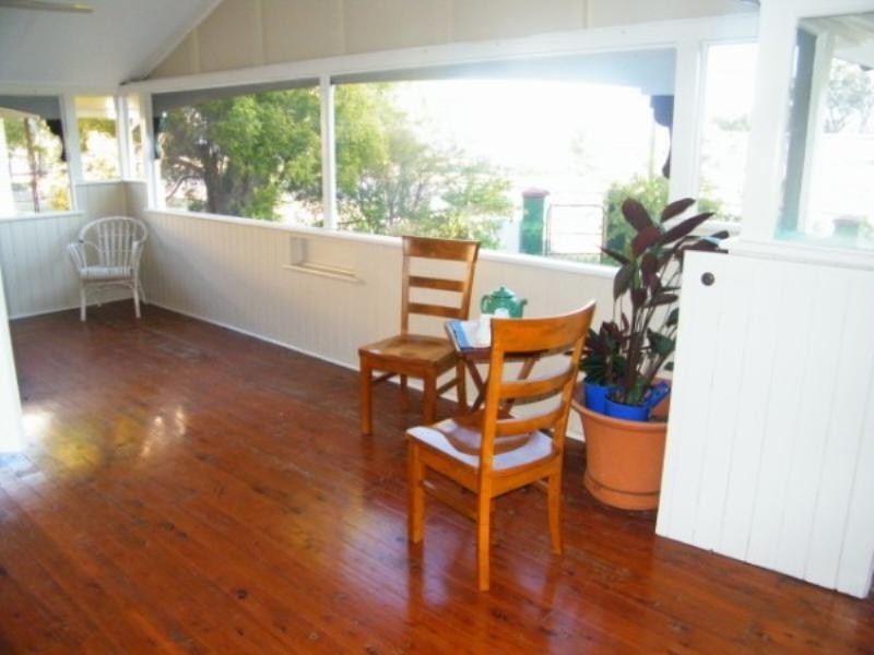 45 Hypatia Street, Chinchilla QLD 4413