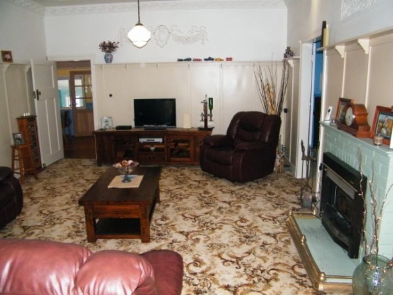 45 Hypatia Street, Chinchilla QLD 4413