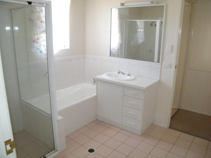 Flat 1/72 Wambo Street, Chinchilla QLD 4413