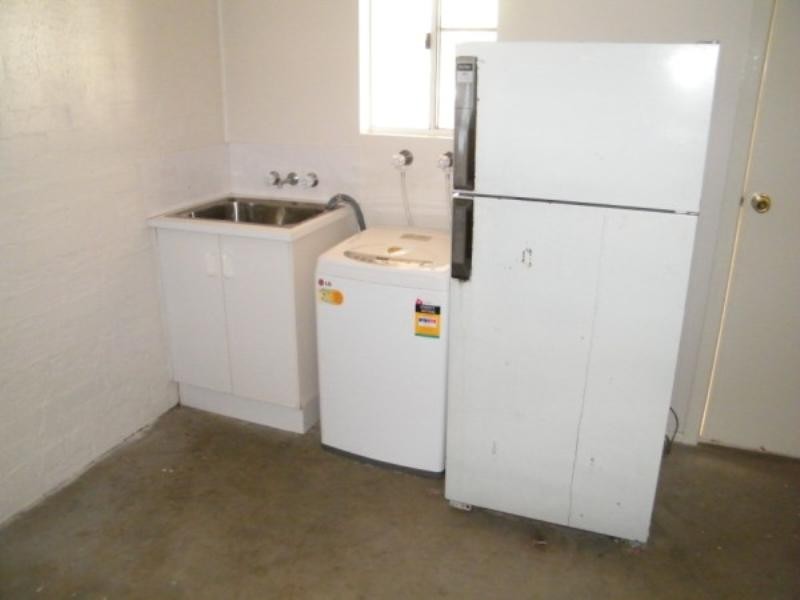 Flat 1/72 Wambo Street, Chinchilla QLD 4413