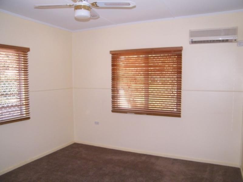 12 Evans Street, Chinchilla QLD 4413