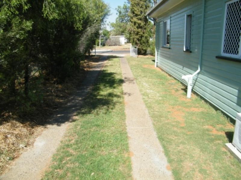 12 Evans Street, Chinchilla QLD 4413