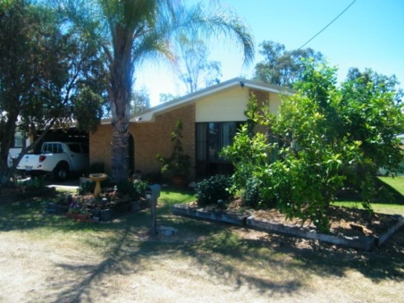 59 Eleanor Street, Miles QLD 4415