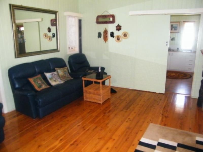 53 Edith Street, Miles QLD 4415