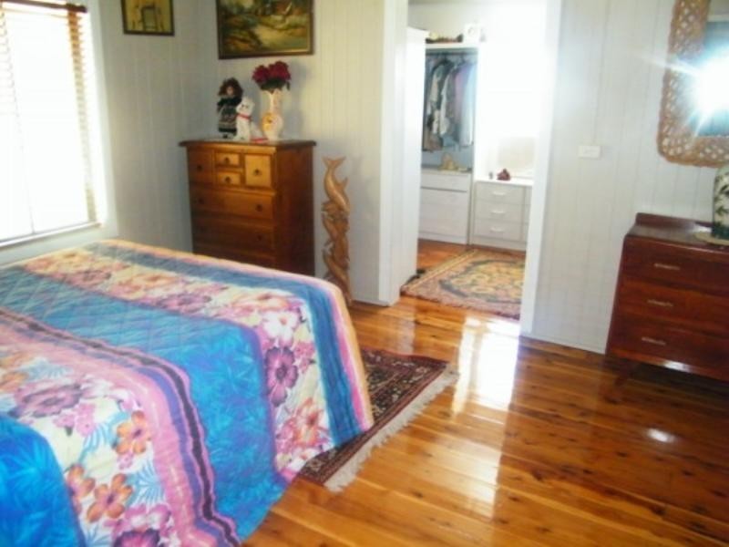53 Edith Street, Miles QLD 4415