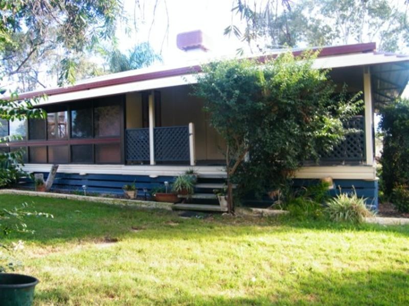 1 Lynagh Street, Miles QLD 4415