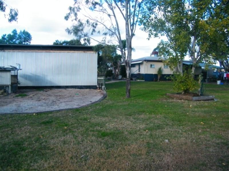1 Lynagh Street, Miles QLD 4415