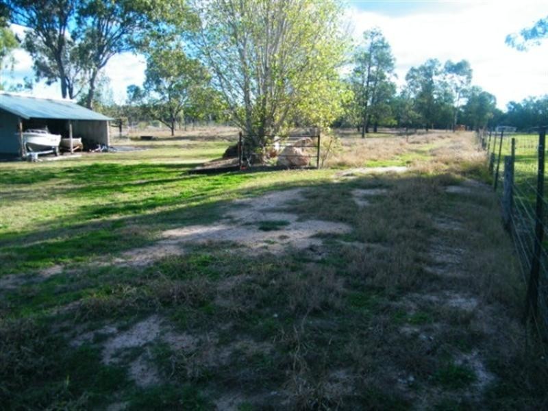 1 Lynagh Street, Miles QLD 4415