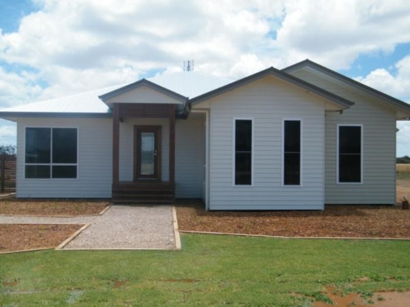 15 Beech Court, Chinchilla QLD 4413