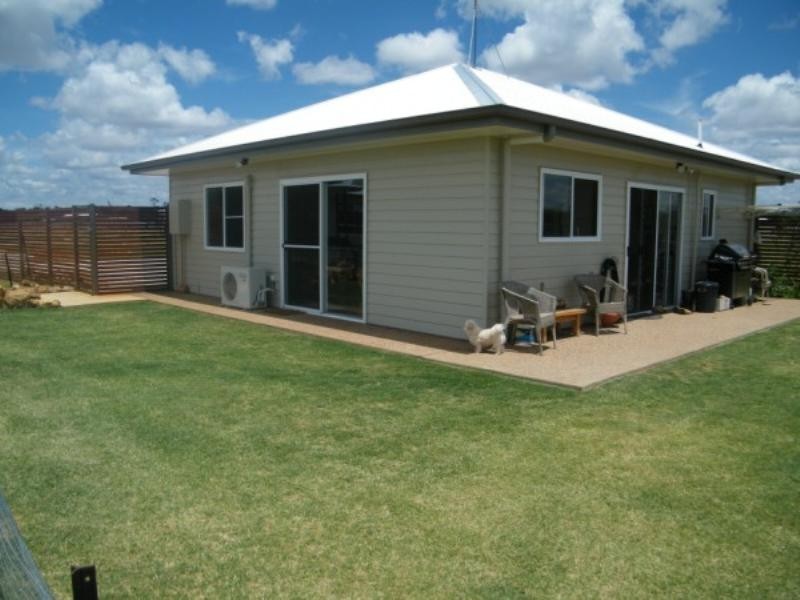 15 Beech Court, Chinchilla QLD 4413