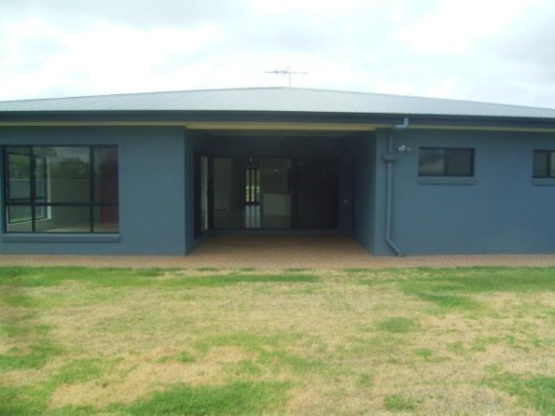 12 Sommerfeld Crescent, Chinchilla QLD 4413