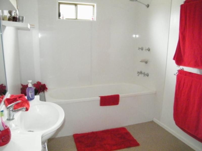 17 Evans Street, Chinchilla QLD 4413