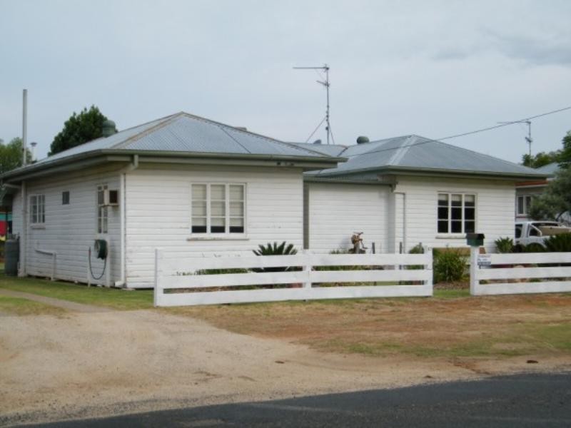 17 Evans Street, Chinchilla QLD 4413