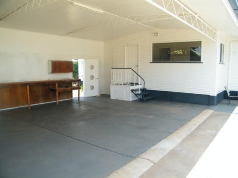 31 Mackie Street, Chinchilla QLD 4413