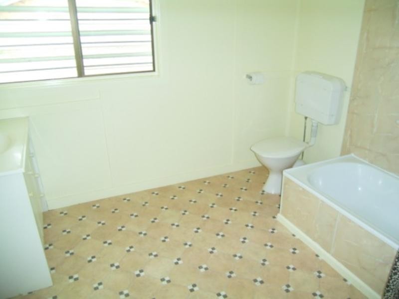 15 Heeney Street, Chinchilla QLD 4413
