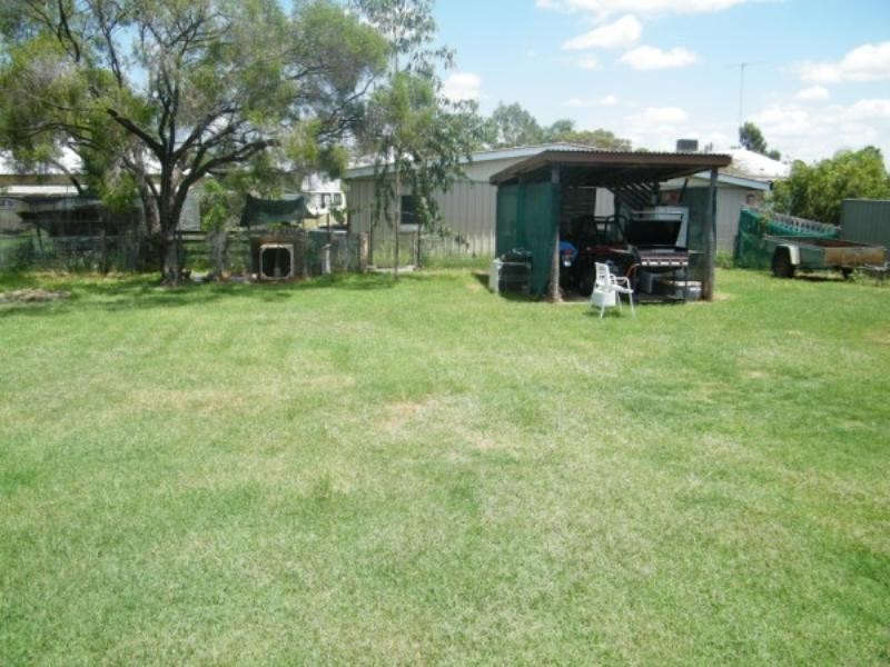 17 Burbank Street, Chinchilla QLD 4413
