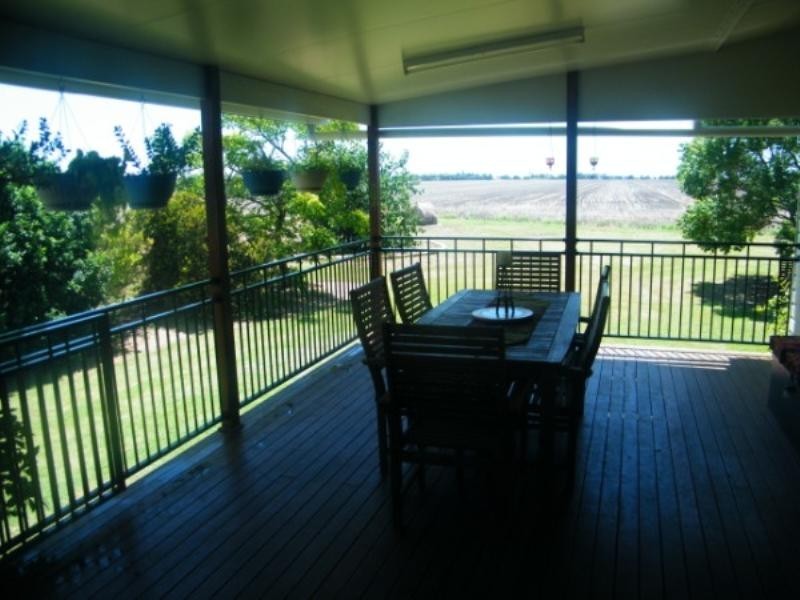 .406 Chances Plains Road, Chinchilla QLD 4413