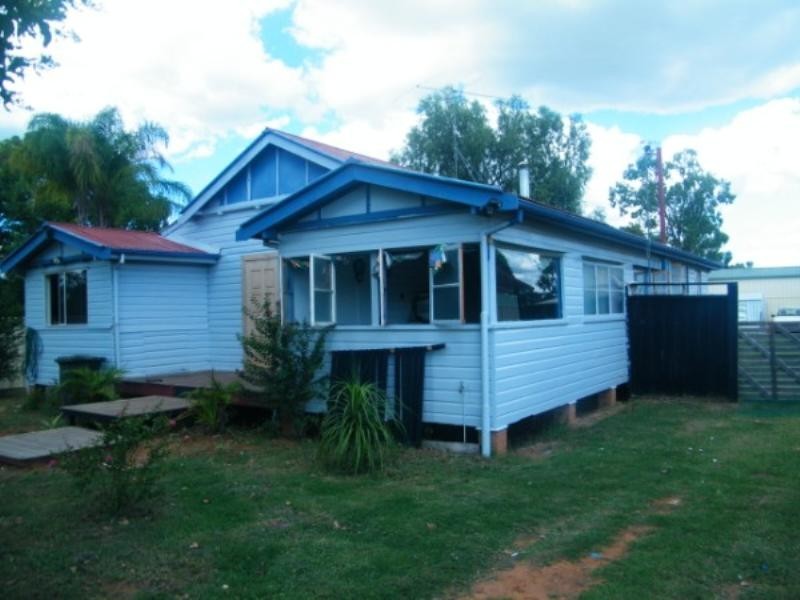 52 King Street, Chinchilla QLD 4413