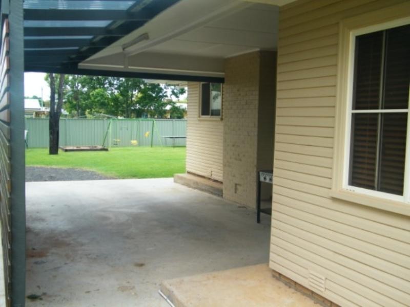 21 Mackie Street, Chinchilla QLD 4413