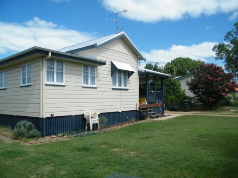 60 King Street, Chinchilla QLD 4413