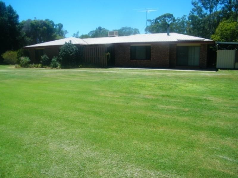 110 Rodger Street, Chinchilla QLD 4413