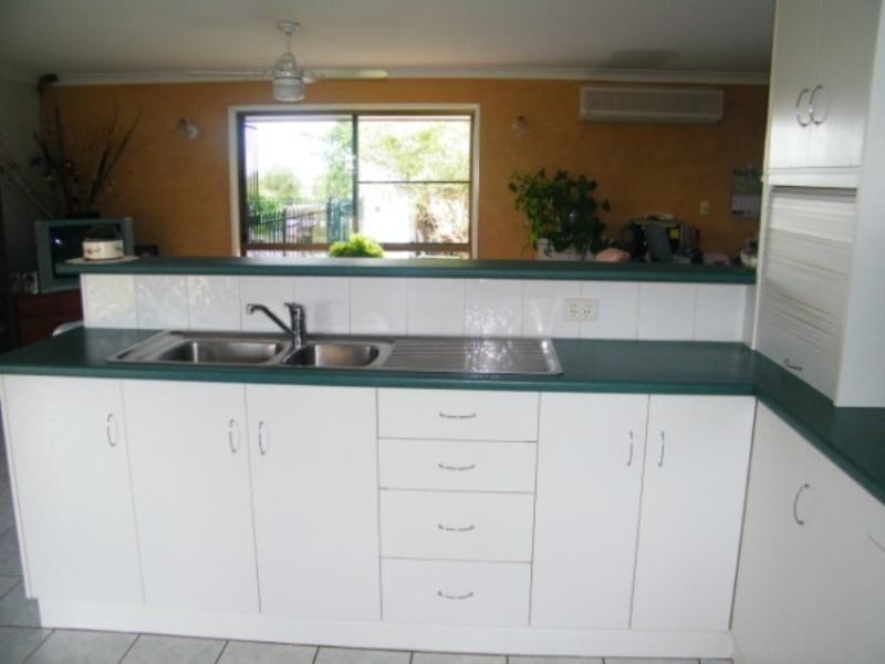 364 Windmill Road, Chinchilla QLD 4413