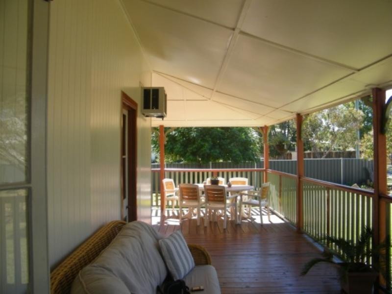 6 Russell Street, Chinchilla QLD 4413