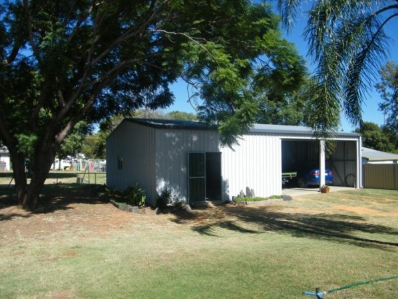 6 Russell Street, Chinchilla QLD 4413