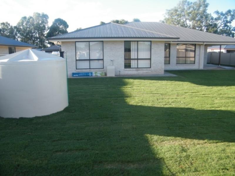 40 Sommerfeld Crescent, Chinchilla QLD 4413