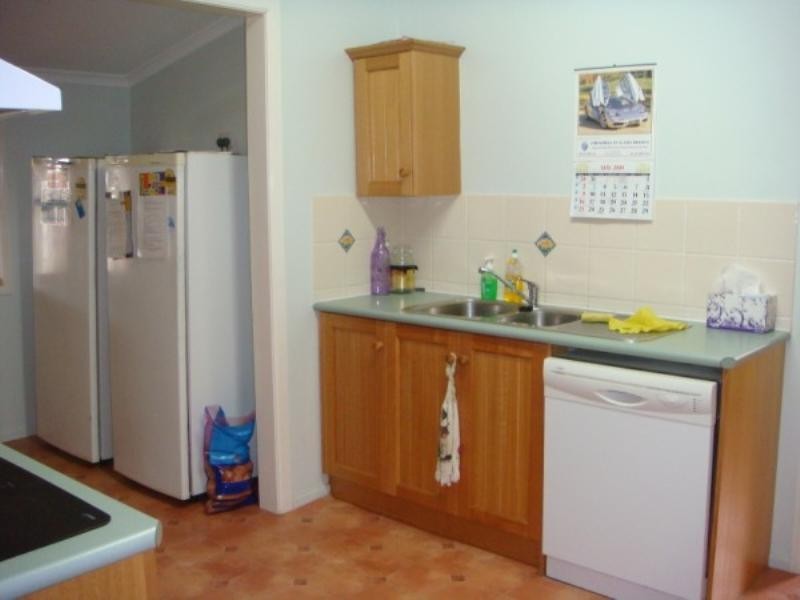 60 Bell Street, Chinchilla QLD 4413