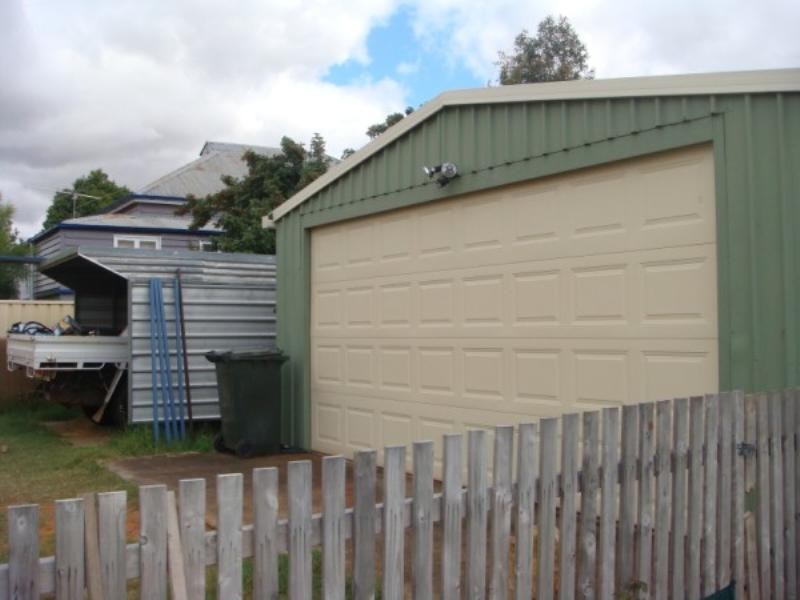 60 Bell Street, Chinchilla QLD 4413