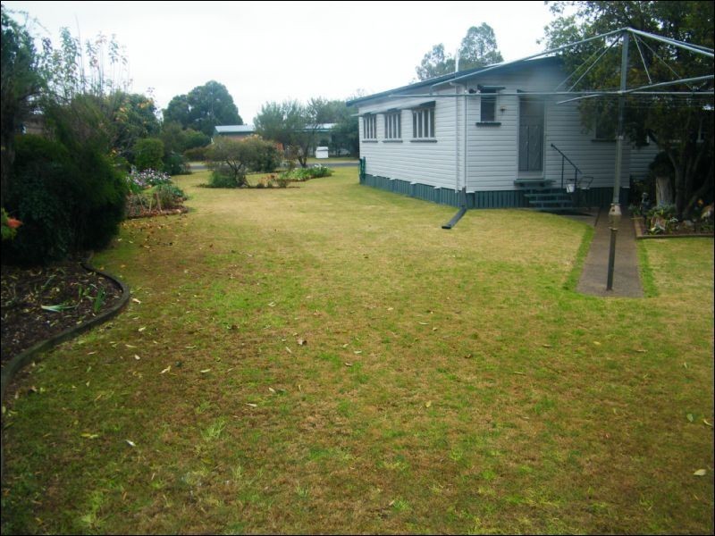 26 Wood Street, Chinchilla QLD 4413