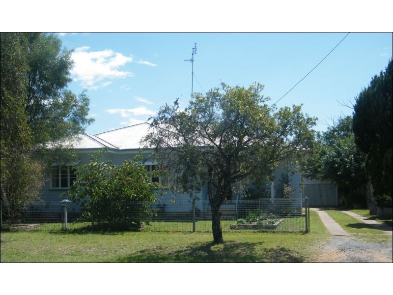 5 Barber Street, Chinchilla QLD 4413