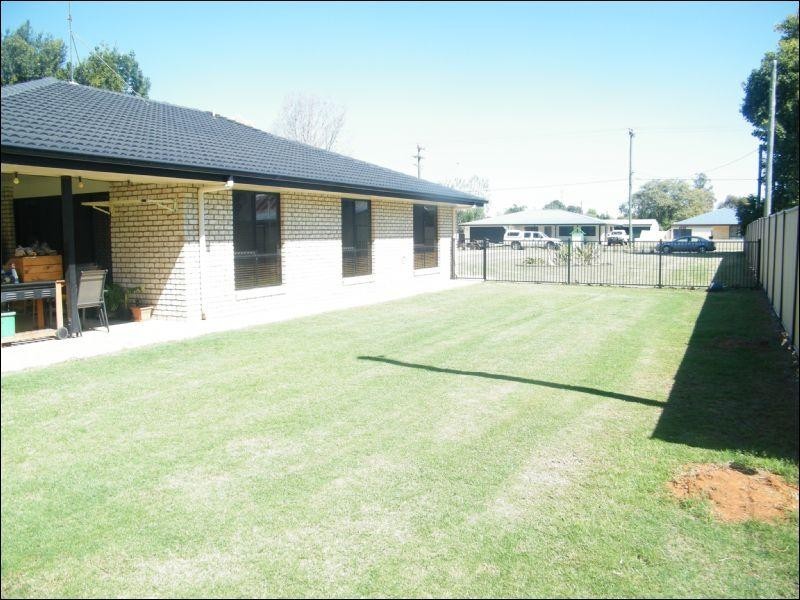 112 Rodger Street, Chinchilla QLD 4413