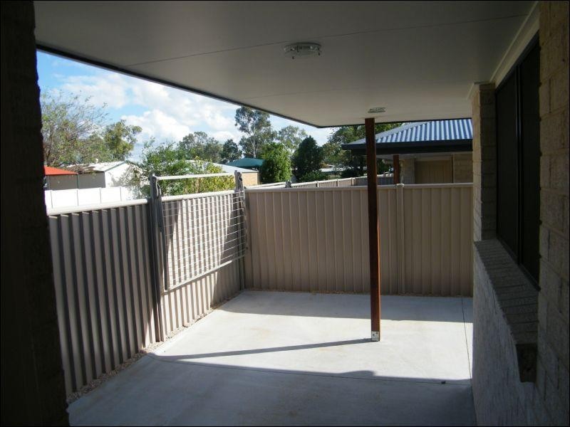Unit 2/66 Middle Street, Chinchilla QLD 4413