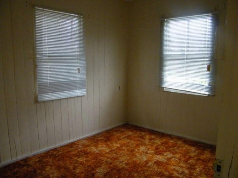 8 Castle Street, Chinchilla QLD 4413