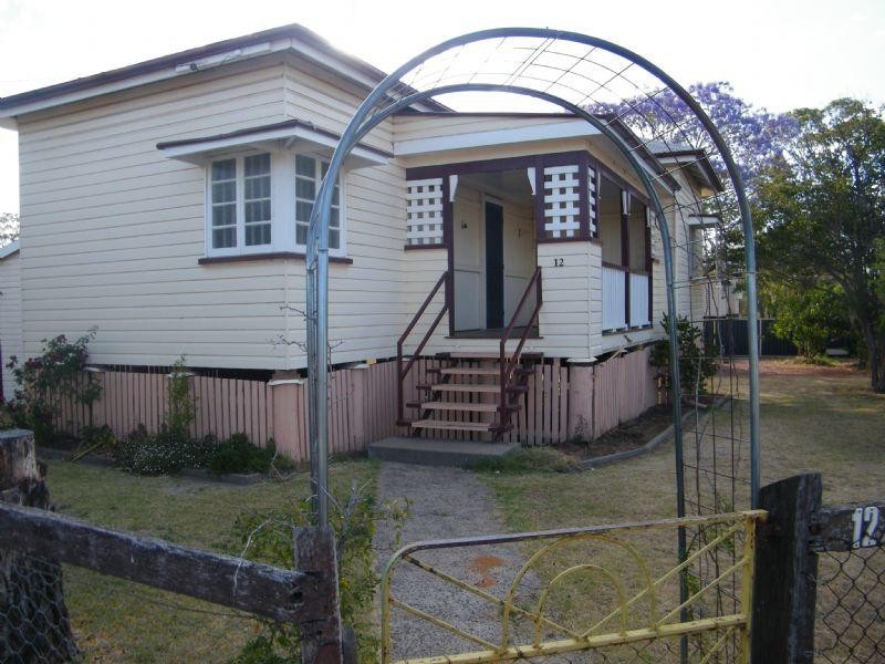 12 Middle Street, Chinchilla QLD 4413