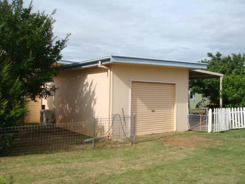 11 Evans Street, Chinchilla QLD 4413